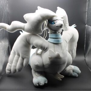 Pokemon RESHIRAM Plush 2010 Rare